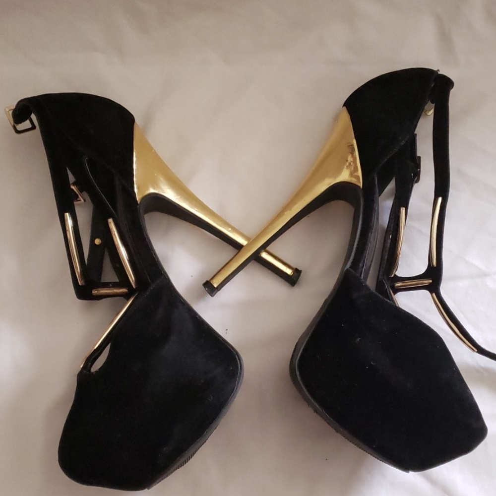 Size 9 gentle worn